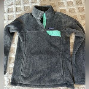 Women’s SMALL Patagonia Gray Fleece Pullover with Teal Accent